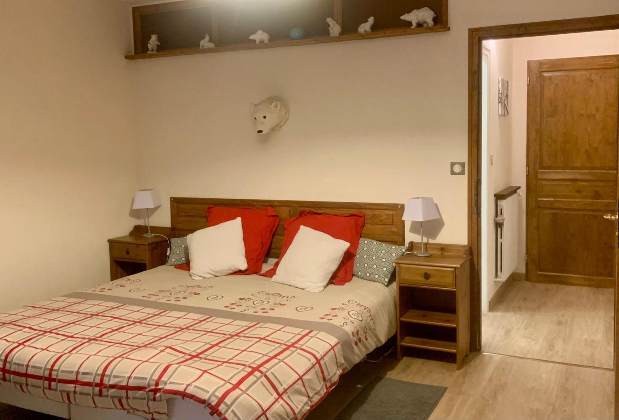 L'Ourserie Bed & Breakfast Saint-Paul-en-Chablais Exteriör bild